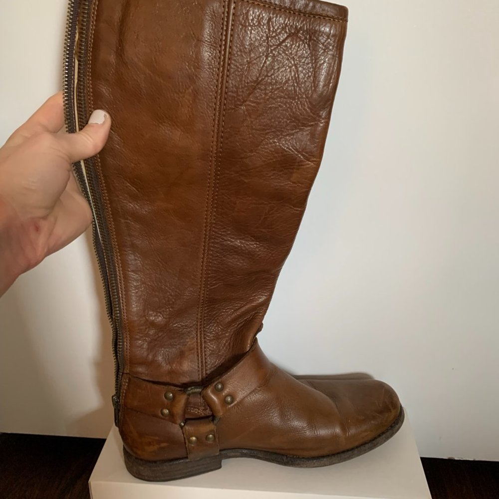 Classic Frye leather boots - great color, perfect for Fall!